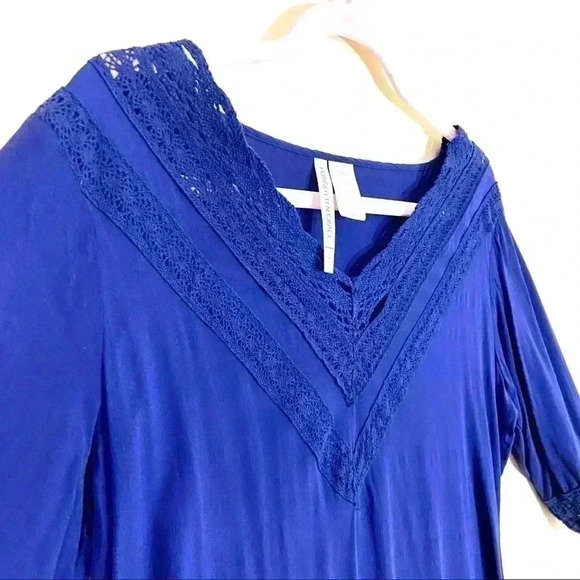 Forgotten Grace Navy Embroidered Lace V-Neck Tunic - Picture 8 of 14